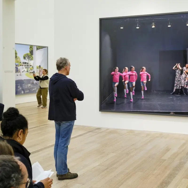 Il corpo come soggetto centrale nell’arte contemporanea: mostre, artisti e linguaggi ricorrenti